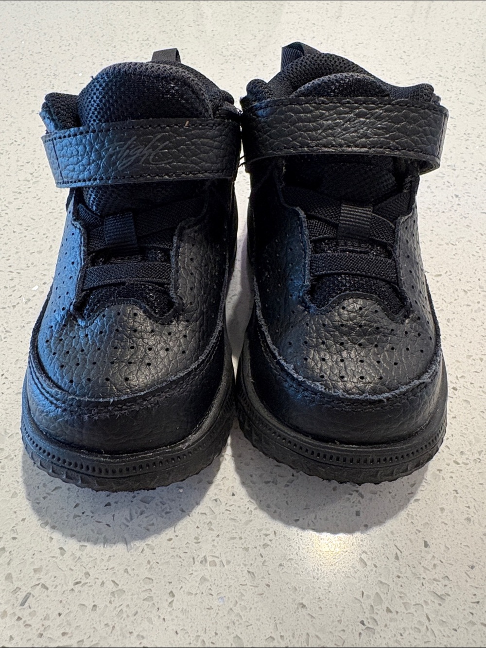 Jordan Toddler Max Aura Black Basketball Shoes Size 8C - Picture 2 of 7